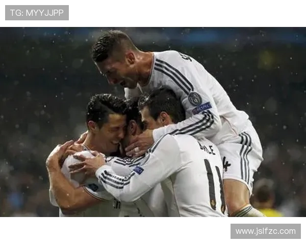 里斯本之夜拉莫斯头槌定乾坤白衣军团终结宿命捧起第十座圣杯