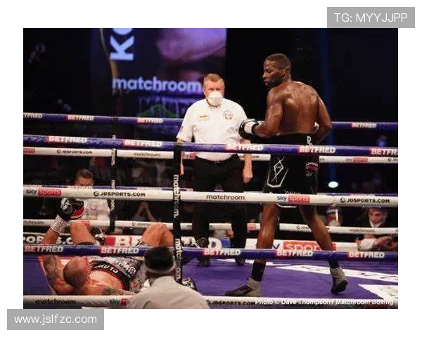 黑衣法官养成记：英超裁判选拔体系全解析