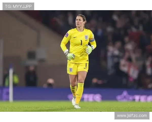 英超女足新赛季球衣款式与设计趋势一览