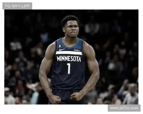 爱德华兹第三节狂砍14分三节15投8中独得31分展现强大火力